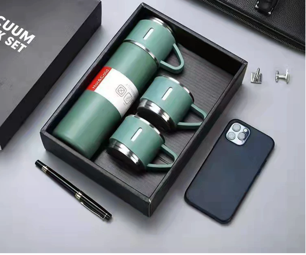 Set Termo + 3 Tazas en Acero Inoxidable.